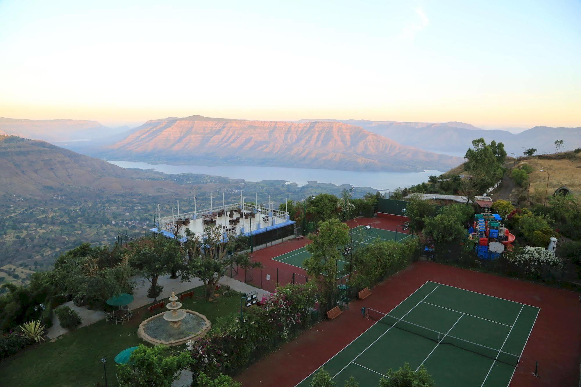 Ravine Hotel Panchgani Exterior foto